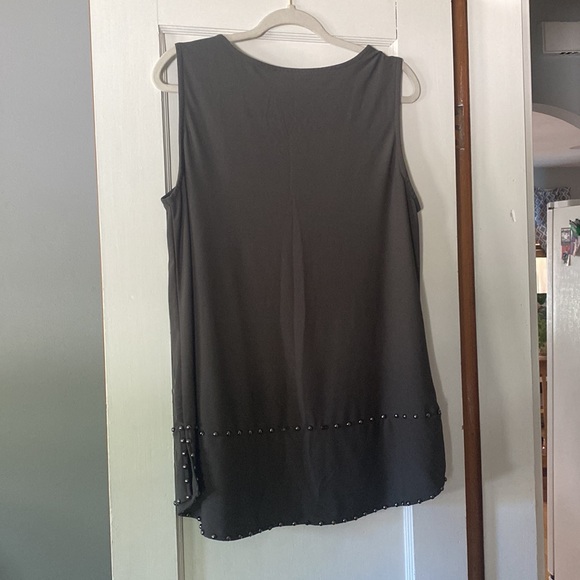 Olive green tunic top with silver blackish buttons detailing bottom - Picture 3 of 3